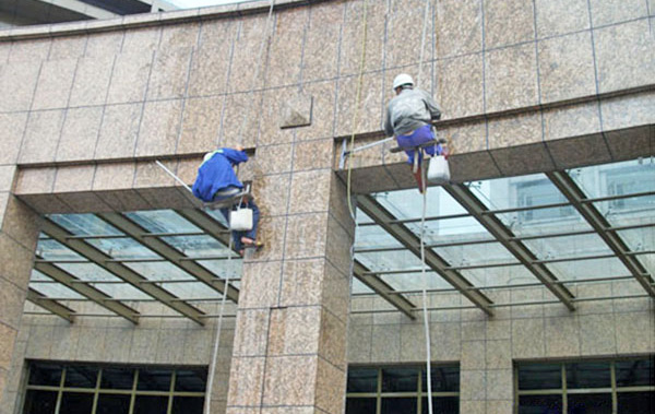 石排外墙清洗的安全操作规程