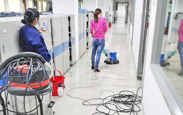 地毯清洗的五大诀窍